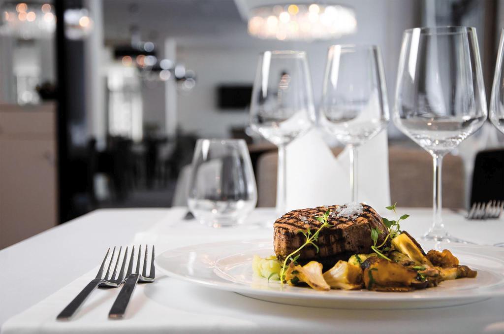 Diune Resort By Zdrojowa Kolobrzeg Exterior photo A steak prepared at the restaurant