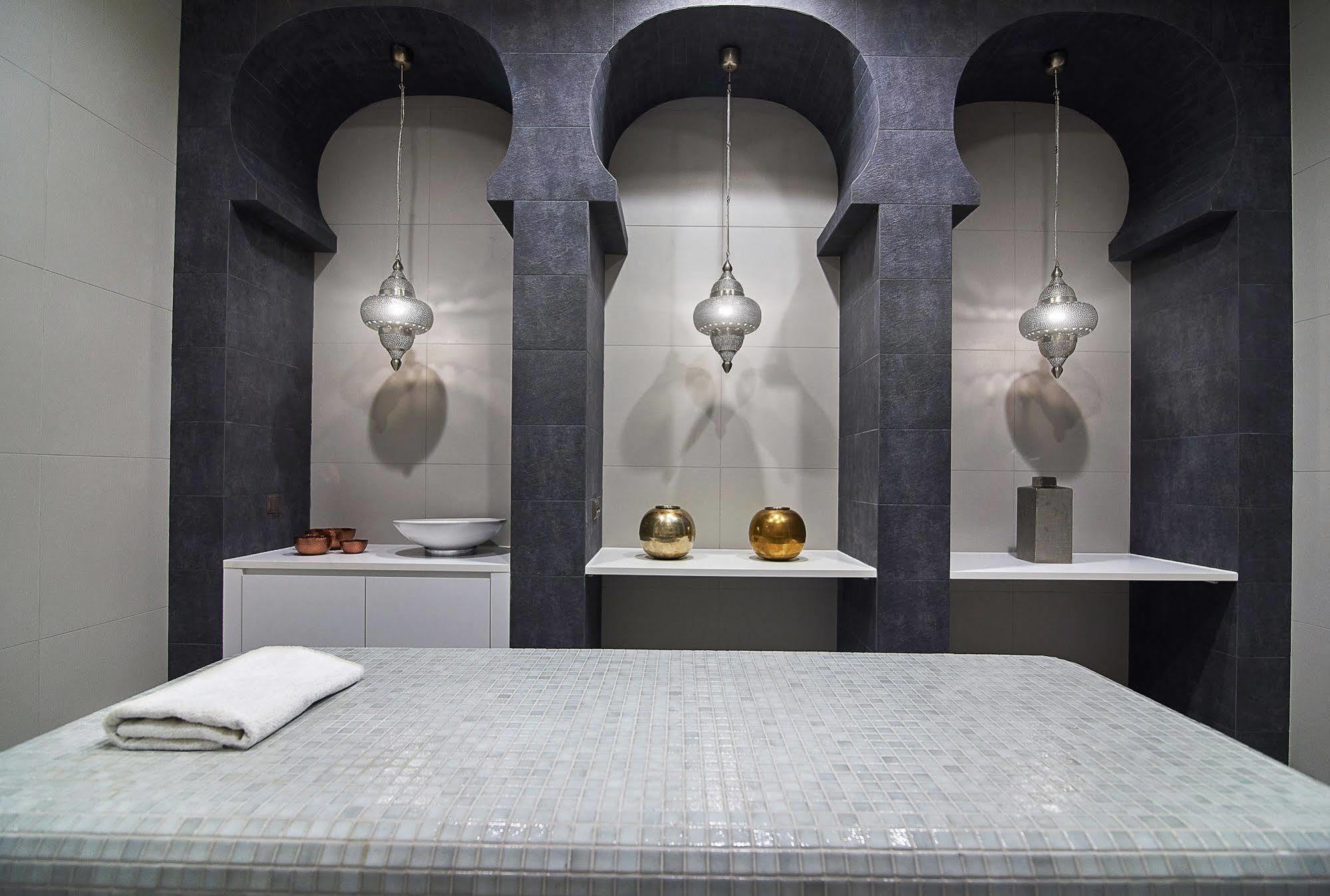 Diune Resort By Zdrojowa Kolobrzeg Exterior photo The spa at The Dorchester