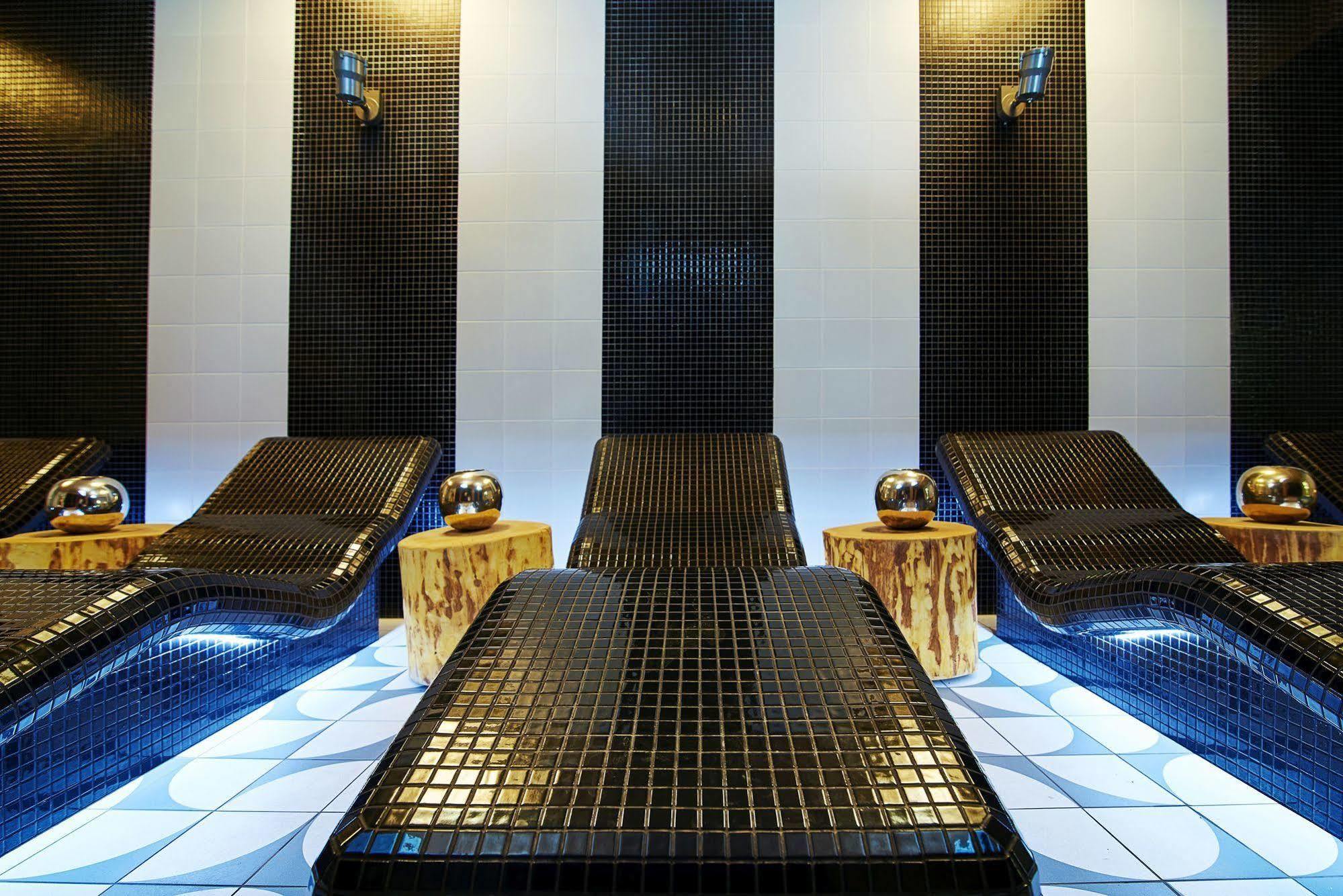 Diune Resort By Zdrojowa Kolobrzeg Exterior photo A solarium